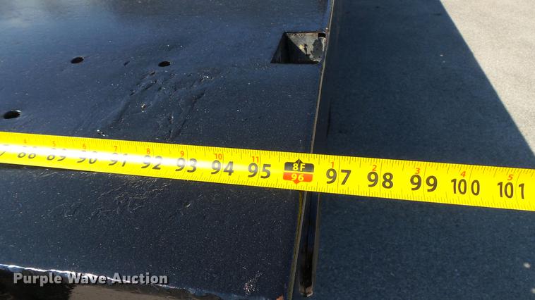 image for item DD7399 2005 Ford F550 Super Duty XL Crew Cab flatbed truck