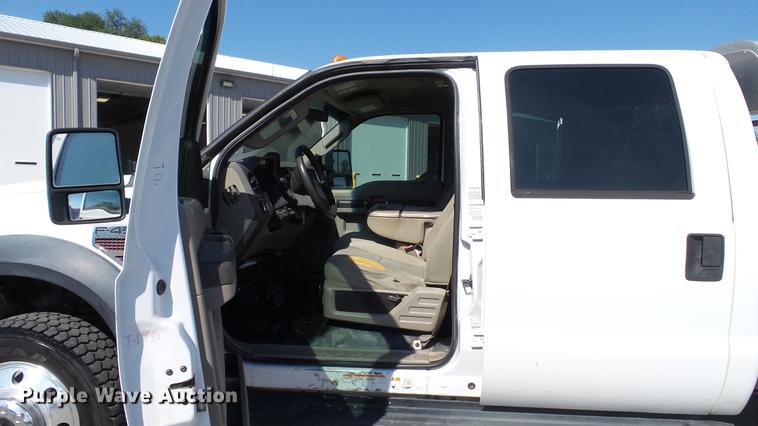 image for item DD7401 2008 Ford F450 Super Duty XL Crew Cab flatbed truck