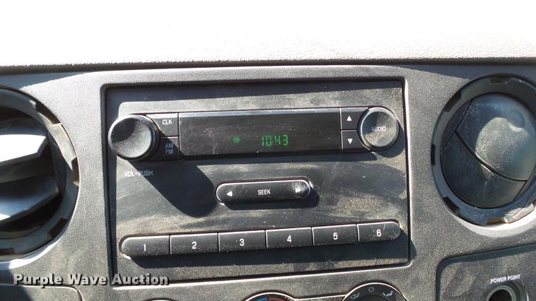 image for item DD7401 2008 Ford F450 Super Duty XL Crew Cab flatbed truck