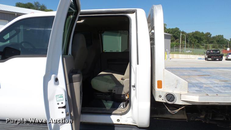 image for item DD7401 2008 Ford F450 Super Duty XL Crew Cab flatbed truck