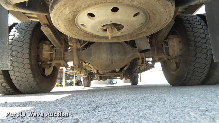 image for item DD7401 2008 Ford F450 Super Duty XL Crew Cab flatbed truck