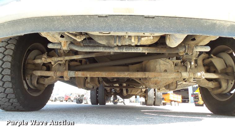 image for item DD7401 2008 Ford F450 Super Duty XL Crew Cab flatbed truck