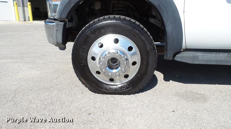 image for item DD7401 2008 Ford F450 Super Duty XL Crew Cab flatbed truck