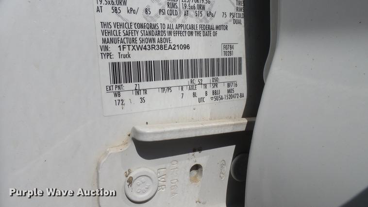 image for item DD7401 2008 Ford F450 Super Duty XL Crew Cab flatbed truck