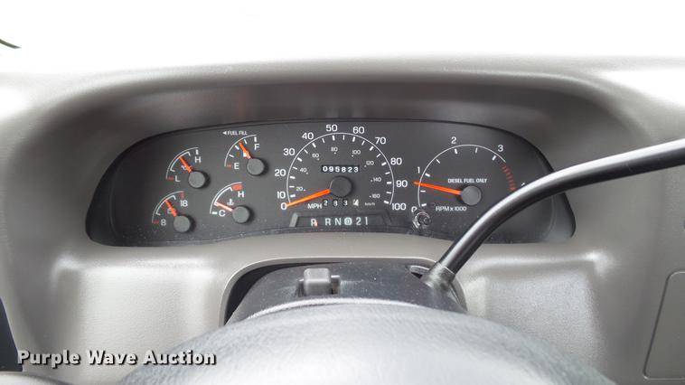 image for item DE4858 2000 Ford F450 Super Duty XL utility truck