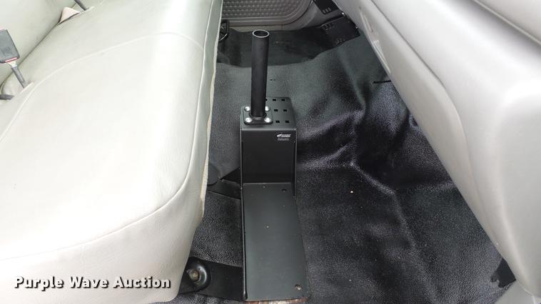 image for item DE4858 2000 Ford F450 Super Duty XL utility truck