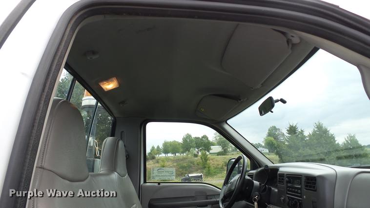 image for item DE4858 2000 Ford F450 Super Duty XL utility truck