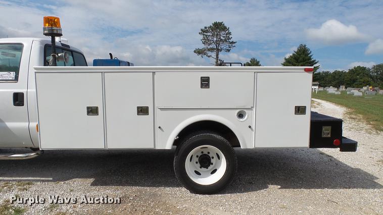 image for item DE4858 2000 Ford F450 Super Duty XL utility truck