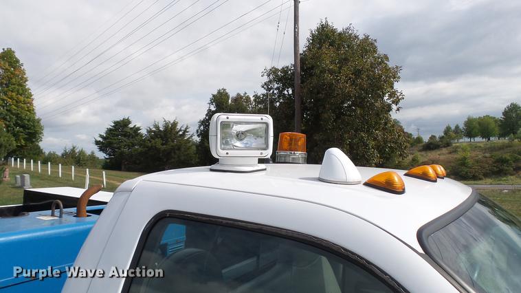 image for item DE4858 2000 Ford F450 Super Duty XL utility truck