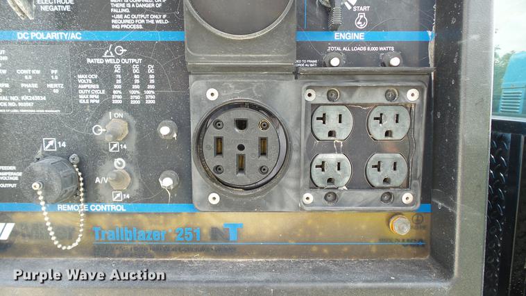 image for item DE4858 2000 Ford F450 Super Duty XL utility truck