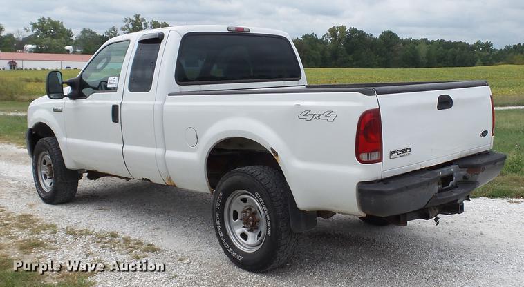 image for item DE4859 2006 Ford F250 Super Duty XL SuperCab pickup truck
