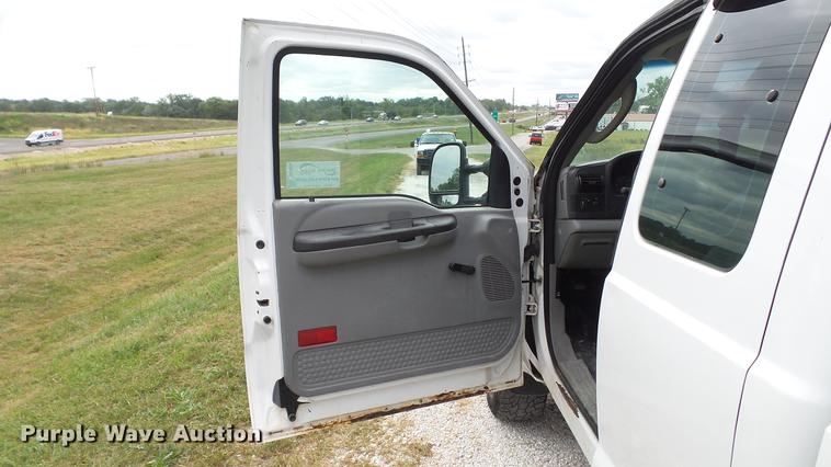 image for item DE4859 2006 Ford F250 Super Duty XL SuperCab pickup truck