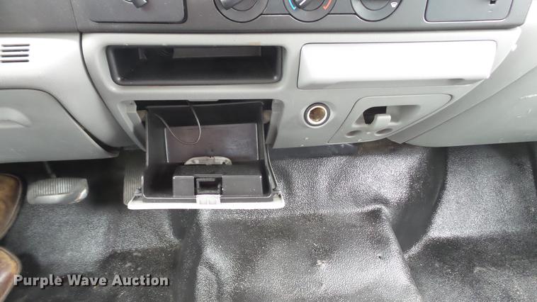 image for item DE4859 2006 Ford F250 Super Duty XL SuperCab pickup truck