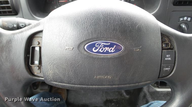 image for item DE4859 2006 Ford F250 Super Duty XL SuperCab pickup truck