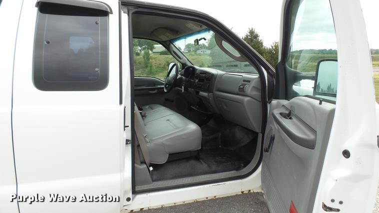 image for item DE4859 2006 Ford F250 Super Duty XL SuperCab pickup truck