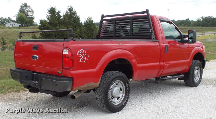 image for item DE4860 2011 Ford F250 Super Duty XL pickup truck