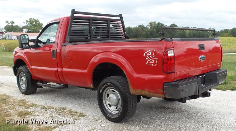 image for item DE4860 2011 Ford F250 Super Duty XL pickup truck
