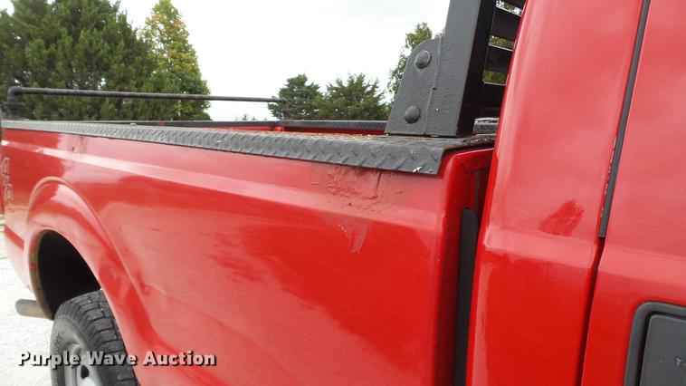 image for item DE4860 2011 Ford F250 Super Duty XL pickup truck
