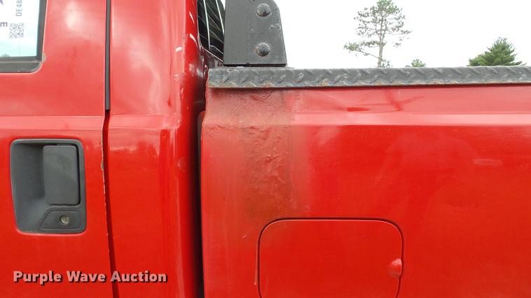 image for item DE4860 2011 Ford F250 Super Duty XL pickup truck