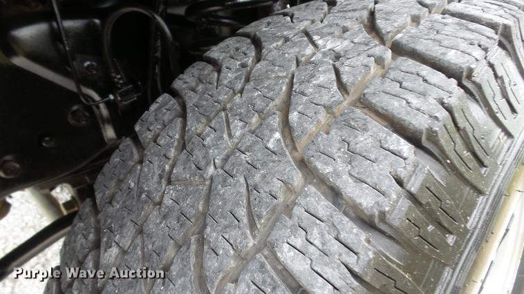 image for item DE4860 2011 Ford F250 Super Duty XL pickup truck