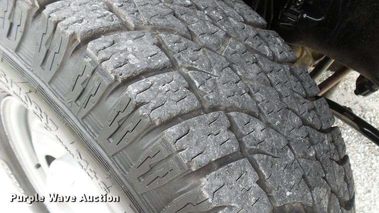 image for item DE4860 2011 Ford F250 Super Duty XL pickup truck