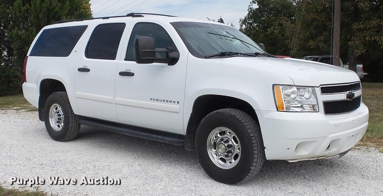 image for item DE4862 2007 Chevrolet Suburban 2500 LS SUV