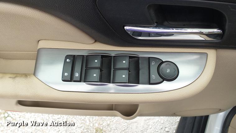 image for item DE4862 2007 Chevrolet Suburban 2500 LS SUV