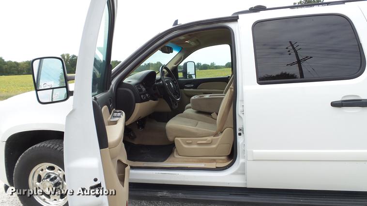 image for item DE4862 2007 Chevrolet Suburban 2500 LS SUV