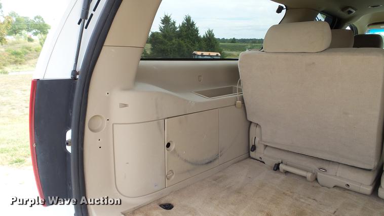 image for item DE4862 2007 Chevrolet Suburban 2500 LS SUV