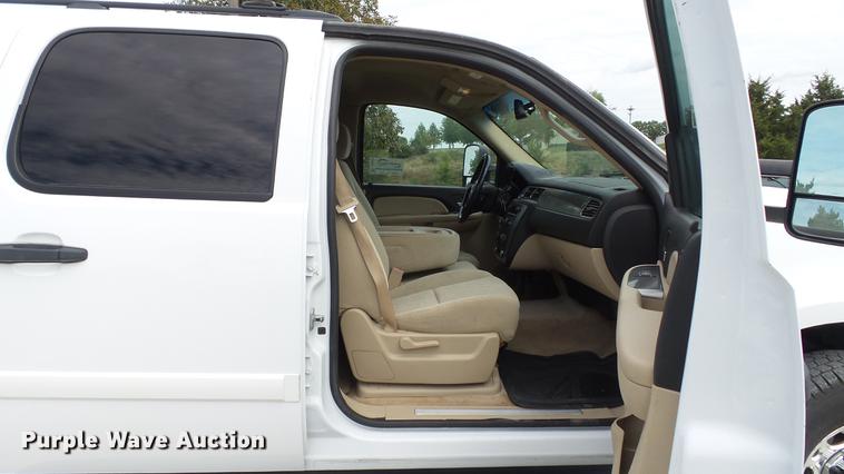 image for item DE4862 2007 Chevrolet Suburban 2500 LS SUV