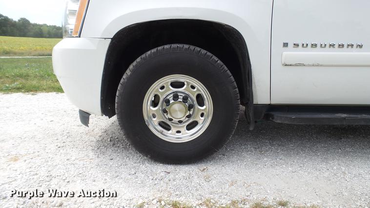 image for item DE4862 2007 Chevrolet Suburban 2500 LS SUV