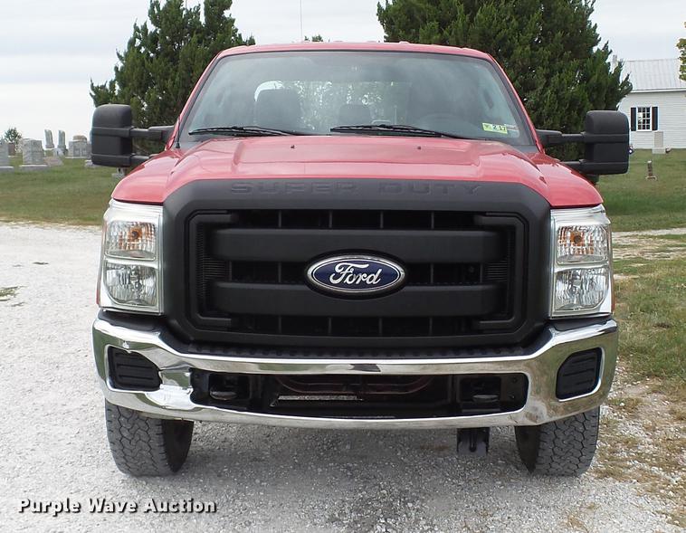 image for item DE4864 2011 Ford F250 Super Duty XL Crew Cab pickup truck