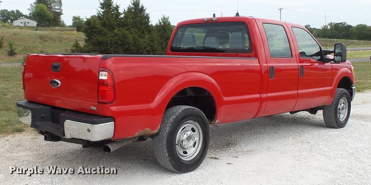 image for item DE4864 2011 Ford F250 Super Duty XL Crew Cab pickup truck