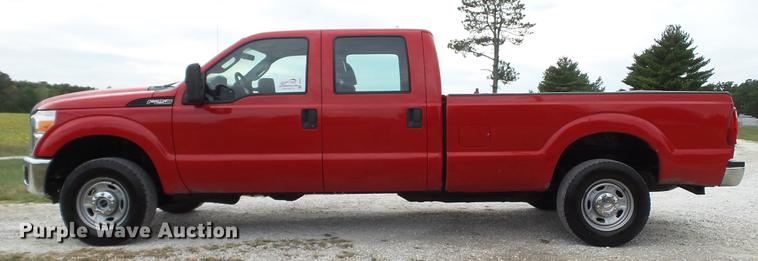 image for item DE4864 2011 Ford F250 Super Duty XL Crew Cab pickup truck