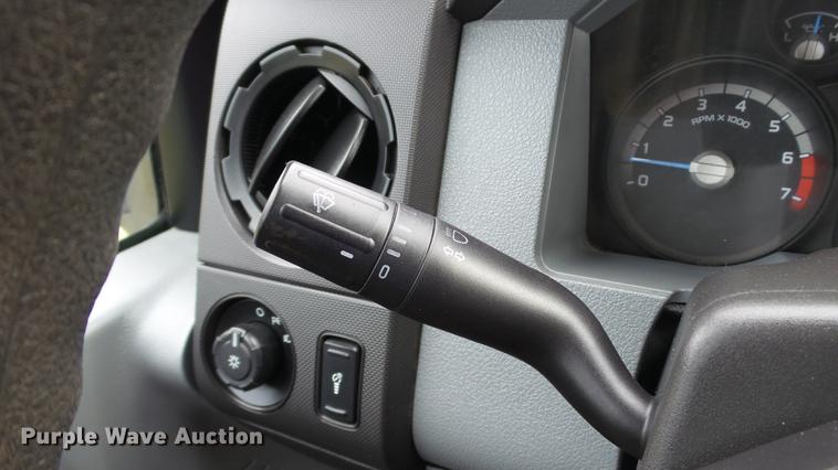 image for item DE4864 2011 Ford F250 Super Duty XL Crew Cab pickup truck