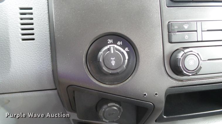 image for item DE4864 2011 Ford F250 Super Duty XL Crew Cab pickup truck