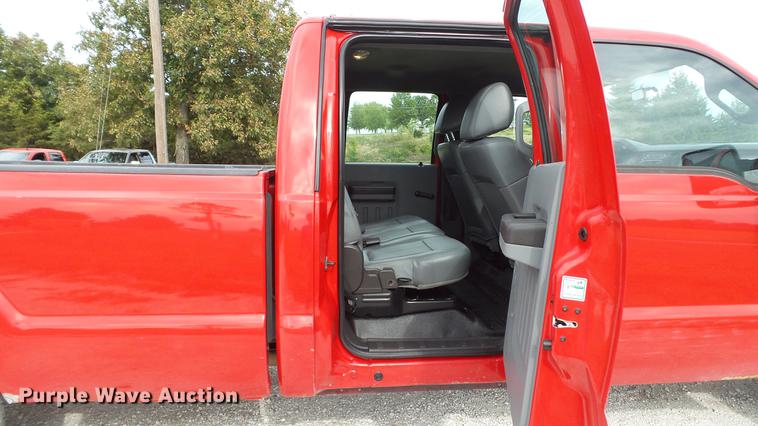 image for item DE4864 2011 Ford F250 Super Duty XL Crew Cab pickup truck