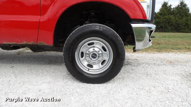 image for item DE4864 2011 Ford F250 Super Duty XL Crew Cab pickup truck