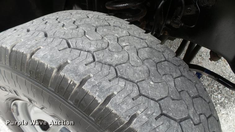 image for item DE4864 2011 Ford F250 Super Duty XL Crew Cab pickup truck