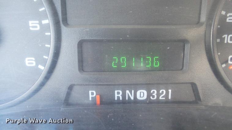 image for item DE4893 2006 Ford F250 Super Duty XL pickup truck