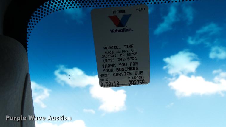 image for item DE4893 2006 Ford F250 Super Duty XL pickup truck