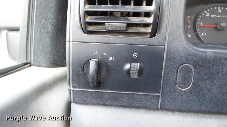 image for item DE4893 2006 Ford F250 Super Duty XL pickup truck