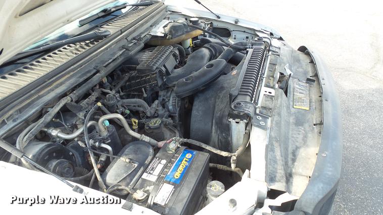 image for item DE4893 2006 Ford F250 Super Duty XL pickup truck