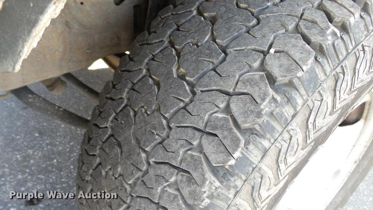 image for item DE4893 2006 Ford F250 Super Duty XL pickup truck