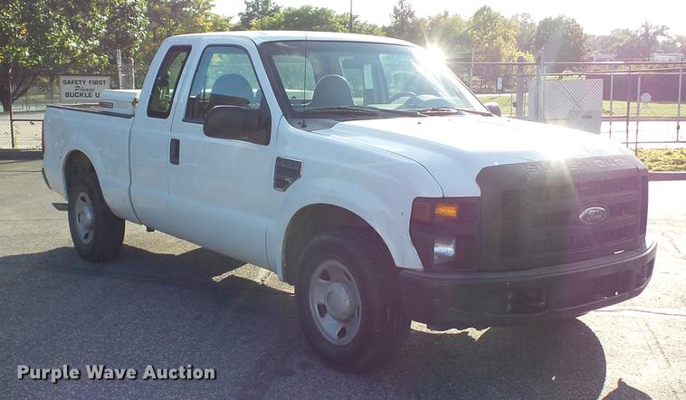image for item DE4894 2008 Ford F250 Super Duty XL SuperCab pickup truck