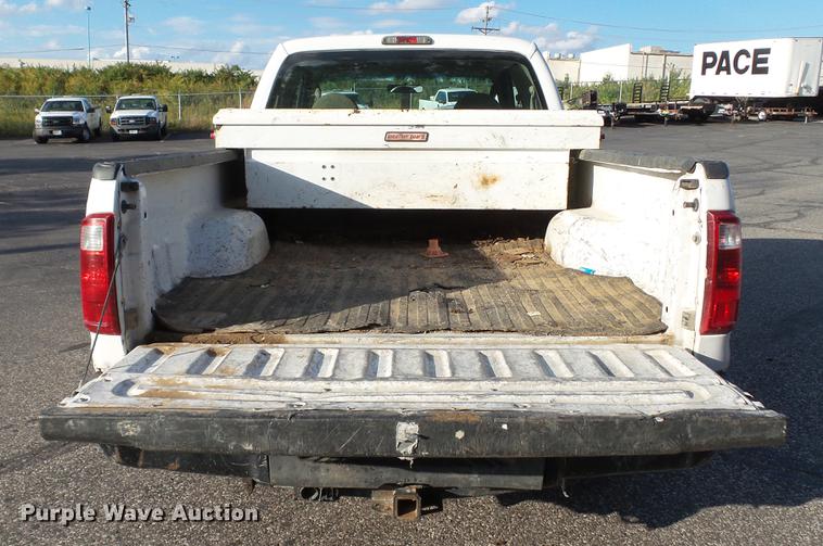 image for item DE4894 2008 Ford F250 Super Duty XL SuperCab pickup truck
