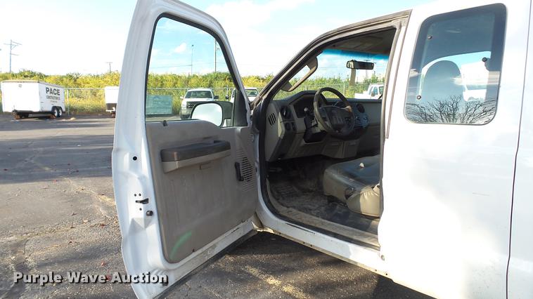 image for item DE4894 2008 Ford F250 Super Duty XL SuperCab pickup truck