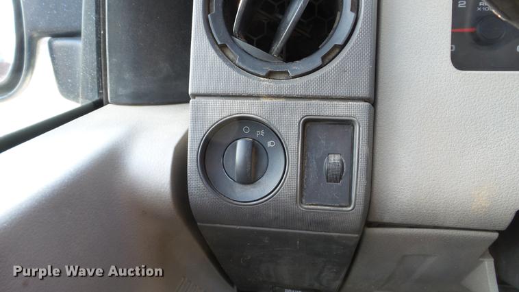 image for item DE4894 2008 Ford F250 Super Duty XL SuperCab pickup truck