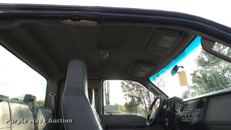 image for item DE4894 2008 Ford F250 Super Duty XL SuperCab pickup truck