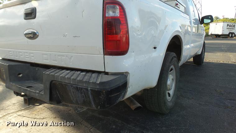 image for item DE4894 2008 Ford F250 Super Duty XL SuperCab pickup truck